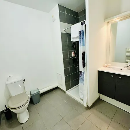 Avec Parking Proche Centre La Rochelle Апартаменты Ла-Рошель