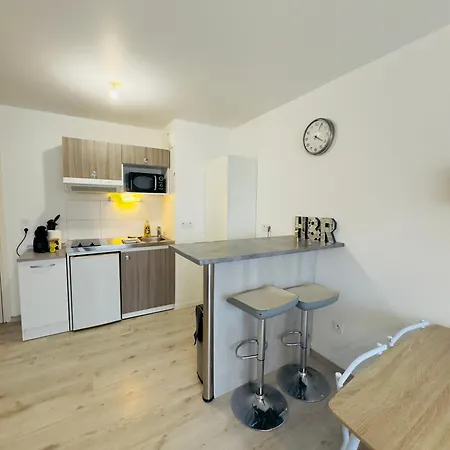 Avec Parking Proche Centre La Rochelle Апартаменты *